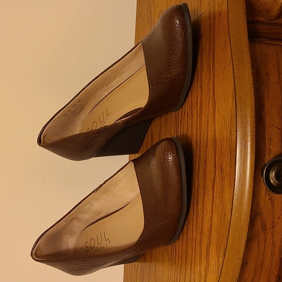 Soul Glimmer Shoes - Like New SOUL Naturalizer Glimmer Pump